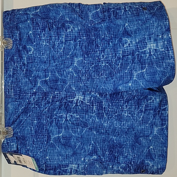 Reel Legends Blue Grid Cargo Fishing Shorts - Picture 3 of 8